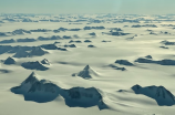 南极冰盖(南极冰盖：地球冰封之谜)